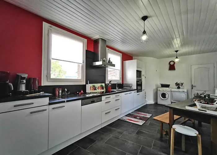 Grande Maison Au Coeur D'un Village Historique Avec Terrasse Et Wifi Inclus - Fr-1-582-308 Σπίτι διακοπών