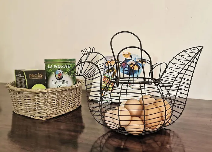 Grande Maison Au Coeur D'un Village Historique Avec Terrasse Et Wifi Inclus - Fr-1-582-308 * Saint-Vidal