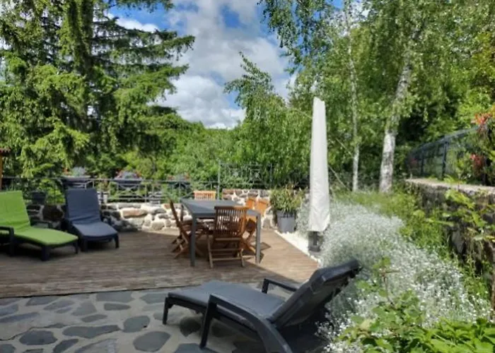 Grande Maison Au Coeur D'un Village Historique Avec Terrasse Et Wifi Inclus - Fr-1-582-308 * Saint-Vidal